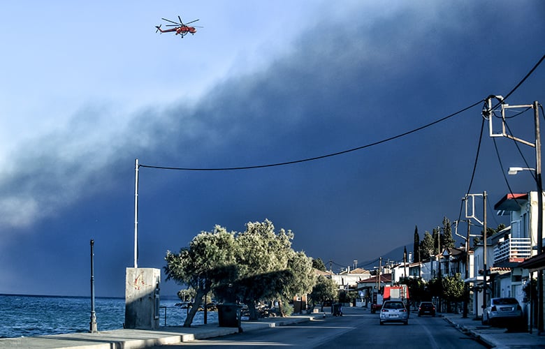 Επείγουσα Ειδοποίηση για Πυρκαγιά στην Περιοχή Πύργου Κορινθίας