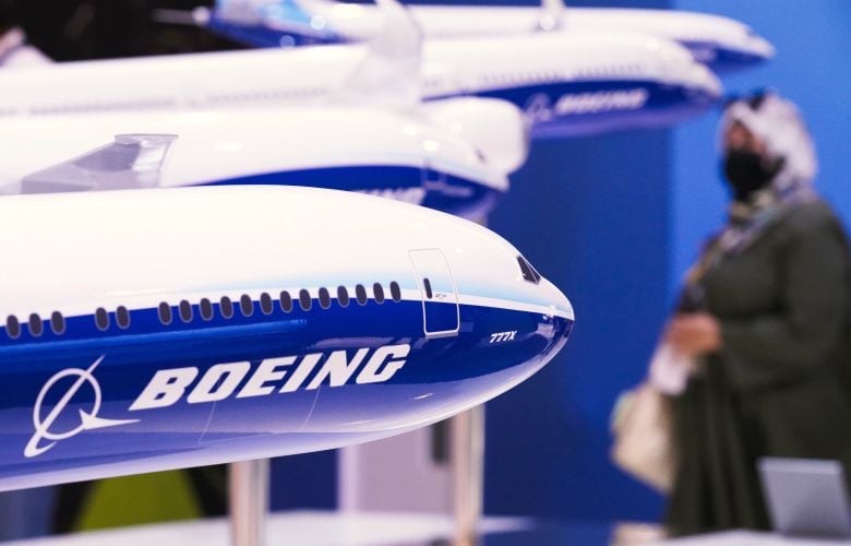 Η Boeing Προχωρά σε Σαρωτικές Μειώσεις Προσωπικού για να Αντιμετωπίσει τις Οικονομικές Προκλήσεις