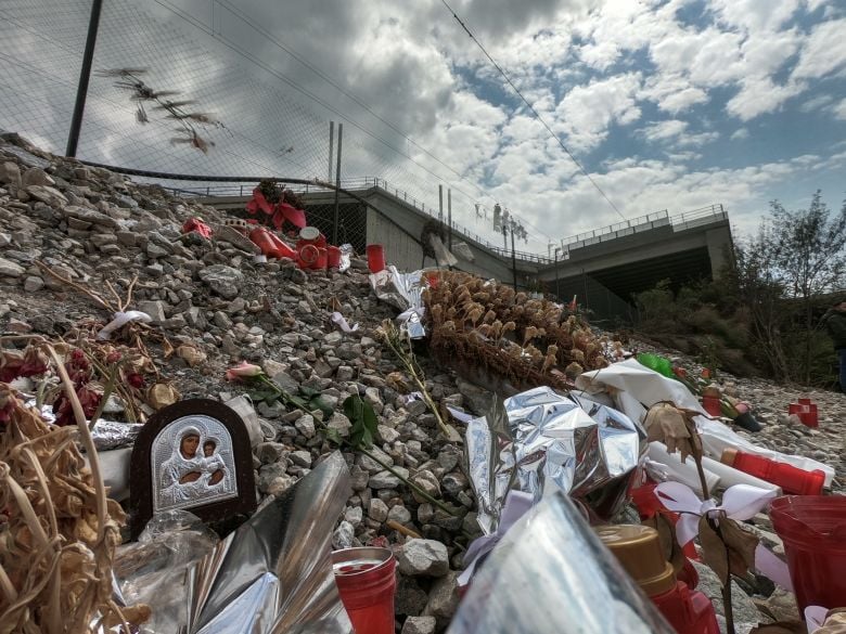 Διαμάχη για τη συναυλία μνήμης των θυμάτων στα Τέμπη με εισιτήριο 15 ευρώ